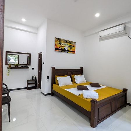 Hotel Awaken Дамбула Екстериор снимка